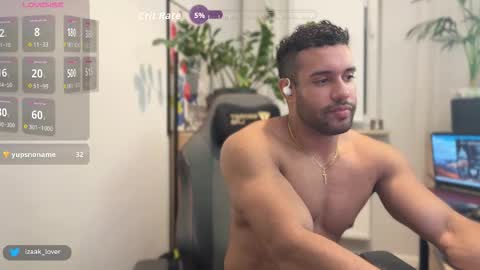 Izaak online show from September 8, 2025, 11:37 pm