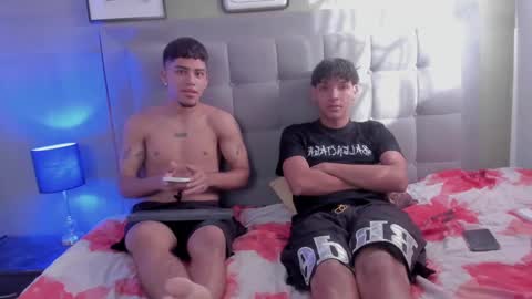 izaack online show from December 12, 2024, 12:55 pm