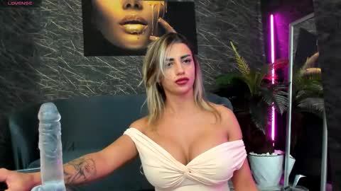 Snapshot of izabelatessa chatting on September 21, 2025, 7:04 pm izabelatessa online show from September 21, 2025, 7:04 pm