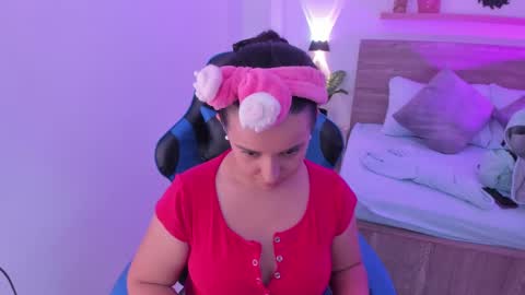 Iza online show from September 24, 2025, 2:26 am