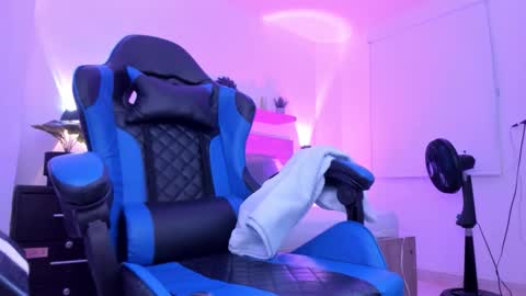 Iza online show from December 18, 2025, 1:39 pm