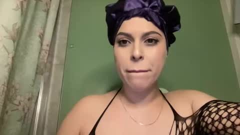 Snapshot of izcah_g chatting on January 26, 2025, 2:56 am Izcah online show from January 26, 2025, 2:56 am