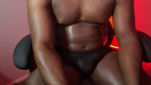 Snapshot of izzybear_ chatting on May 23, 2026, 5:45 am IzzyBear online show from May 23, 2026, 5:45 am