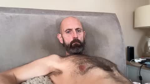 izzysboytoy1 online show from March 15, 2026, 1:39 pm