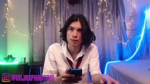 Hey im Jaxxxon check my info     online show from December 5, 2024, 8:11 am