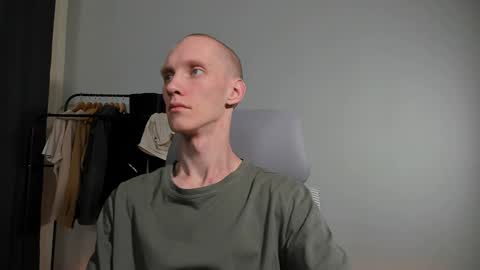 Snapshot of j_akira13 chatting on December 26, 2024, 2:01 am Danny online show from December 26, 2024, 2:01 am