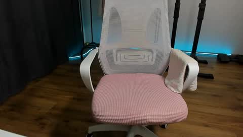 Snapshot of j_akira13 chatting on December 29, 2024, 10:01 am Danny online show from December 29, 2024, 10:01 am