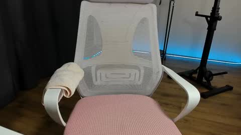 Snapshot of j_akira13 chatting on December 29, 2024, 1:06 pm Danny online show from December 29, 2024, 1:06 pm