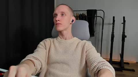 Snapshot of j_akira13 chatting on January 2, 2025, 4:09 am Danny online show from January 2, 2025, 4:09 am