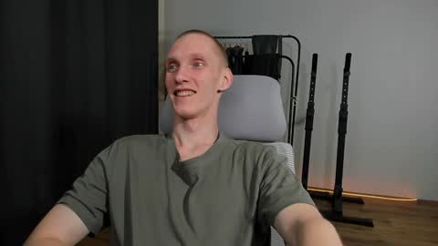 Snapshot of j_akira13 chatting on January 4, 2025, 5:37 pm Danny online show from January 4, 2025, 5:37 pm