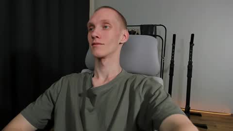 Snapshot of j_akira13 chatting on January 6, 2025, 2:37 am Danny online show from January 6, 2025, 2:37 am