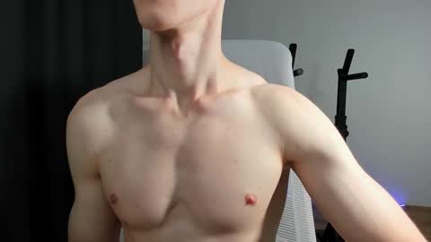 Snapshot of j_akira13 chatting on January 6, 2025, 8:46 am Danny online show from January 6, 2025, 8:46 am