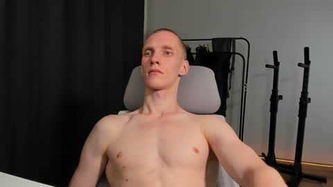 Snapshot of j_akira13 chatting on January 7, 2025, 3:23 pm Danny online show from January 7, 2025, 3:23 pm