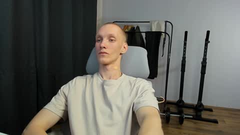 Snapshot of j_akira13 chatting on February 8, 2025, 4:47 am Danny online show from February 8, 2025, 4:47 am