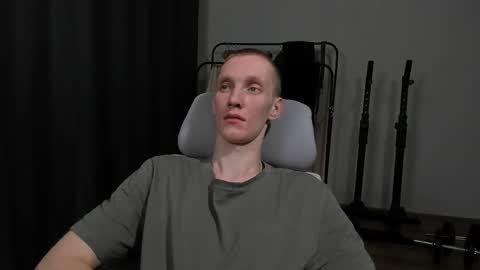 Snapshot of j_akira13 chatting on February 19, 2025, 2:55 am Danny online show from February 19, 2025, 2:55 am