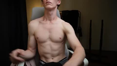 Snapshot of j_akira13 chatting on September 11, 2025, 9:20 am Danny online show from September 11, 2025, 9:20 am