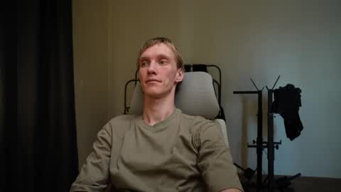 Snapshot of j_akira13 chatting on September 24, 2025, 7:44 am Danny online show from September 24, 2025, 7:44 am