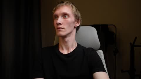 Snapshot of j_akira13 chatting on September 27, 2025, 4:23 pm Danny online show from September 27, 2025, 4:23 pm