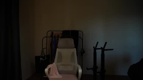 Snapshot of j_akira13 chatting on September 28, 2025, 5:57 am Danny online show from September 28, 2025, 5:57 am