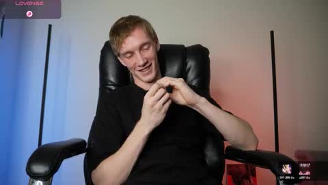 Snapshot of j_akira13 chatting on October 29, 2025, 7:32 am Danny online show from October 29, 2025, 7:32 am