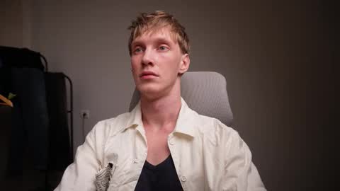 Snapshot of j_akira13 chatting on February 10, 2026, 5:00 am Danny online show from February 10, 2026, 5:00 am