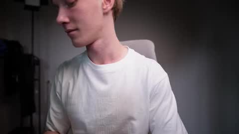 Snapshot of j_akira13 chatting on February 16, 2026, 6:53 am Danny online show from February 16, 2026, 6:53 am