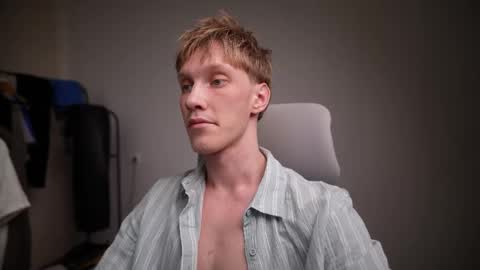 Snapshot of j_akira13 chatting on February 22, 2026, 8:29 pm Danny online show from February 22, 2026, 8:29 pm