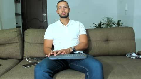 Calix  Independient model Insta and twt Calixsnake online show from January 1, 2025, 1:47 am