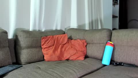 Calix  Independient model Insta and twt Calixsnake online show from January 15, 2025, 5:19 am