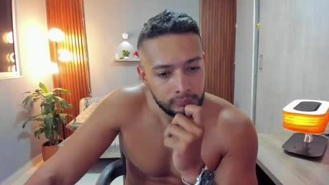 Snapshot of j_calix chatting on April 19, 2026, 12:54 am Calix Independient model Insta and twt Calixsnake online show from April 19, 2026, 12:54 am