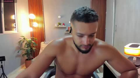 Snapshot of j_calix chatting on May 7, 2026, 1:33 am Calix Independient model Insta and twt Calixsnake online show from May 7, 2026, 1:33 am