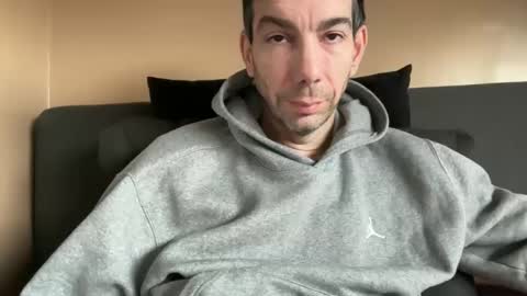 j_dc online show from November 19, 2025, 11:43 am