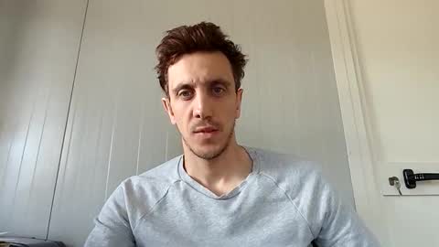 Snapshot of j_executive chatting on May 21, 2026, 8:32 am j_executive online show from May 21, 2026, 8:32 am