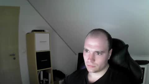 Snapshot of j_german783377 chatting on November 21, 2025, 9:19 am here4y online show from November 21, 2025, 9:19 am