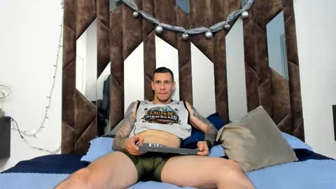 Snapshot of j_king__ chatting on January 5, 2026, 9:40 pm J King online show from January 5, 2026, 9:40 pm