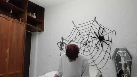 j_martony online show from October 3, 2025, 12:02 pm