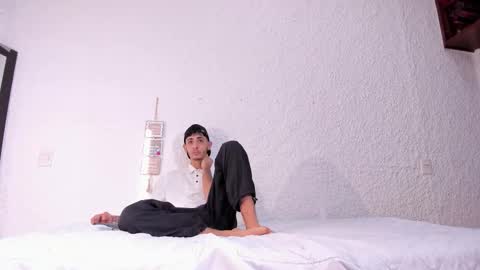 j_martony online show from November 15, 2025, 12:13 pm