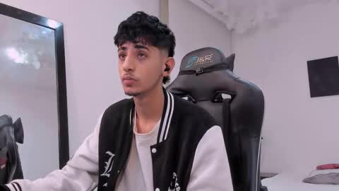 j_martony online show from January 12, 2026, 12:32 pm