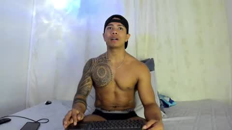 i am juan musiry independent model  online show from December 24, 2024, 12:55 pm