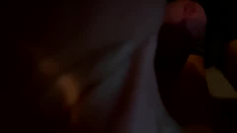 Snapshot of j_reyes24 chatting on December 31, 2024, 1:41 pm j_reyes24 online show from December 31, 2024, 1:41 pm