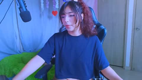 jade 18  online show from March 2, 2025, 9:01 pm