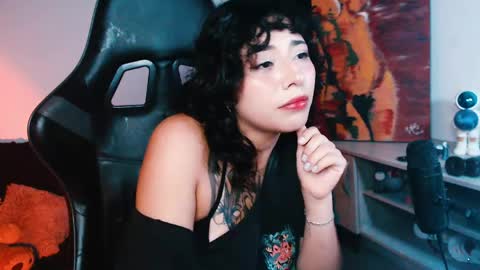 jade 18  online show from June 5, 2026, 6:52 am