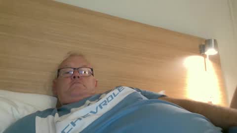 jacal711 online show from May 8, 2026, 10:31 am