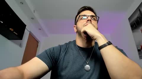 Snapshot of jace_thorne chatting on October 2, 2025, 6:04 pm Jace online show from October 2, 2025, 6:04 pm