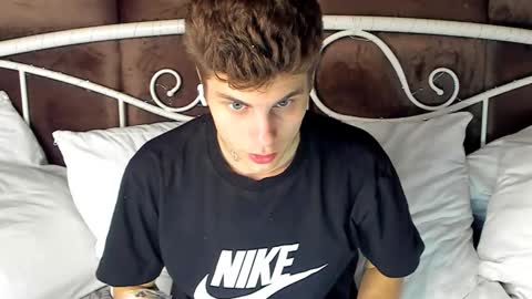 Snapshot of jack__wan chatting on October 17, 2025, 7:33 am Jack online show from October 17, 2025, 7:33 am