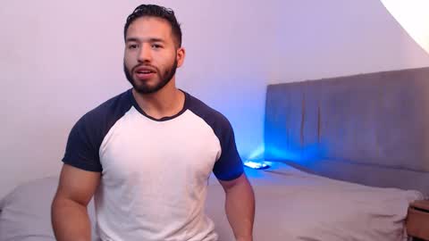 Snapshot of jack_master_muscle chatting on March 12, 2025, 5:17 pm jack and leah online show from March 12, 2025, 5:17 pm