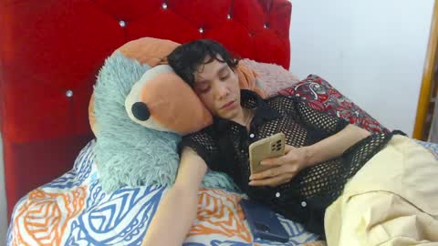 Laick online show from April 9, 2026, 6:19 am