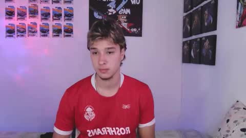 J online show from December 21, 2025, 8:38 pm