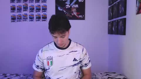 J online show from February 9, 2026, 12:03 am