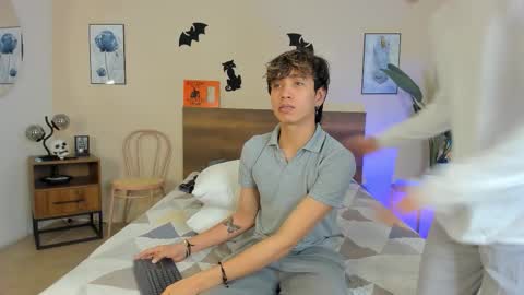 jack online show from October 30, 2025, 4:47 am